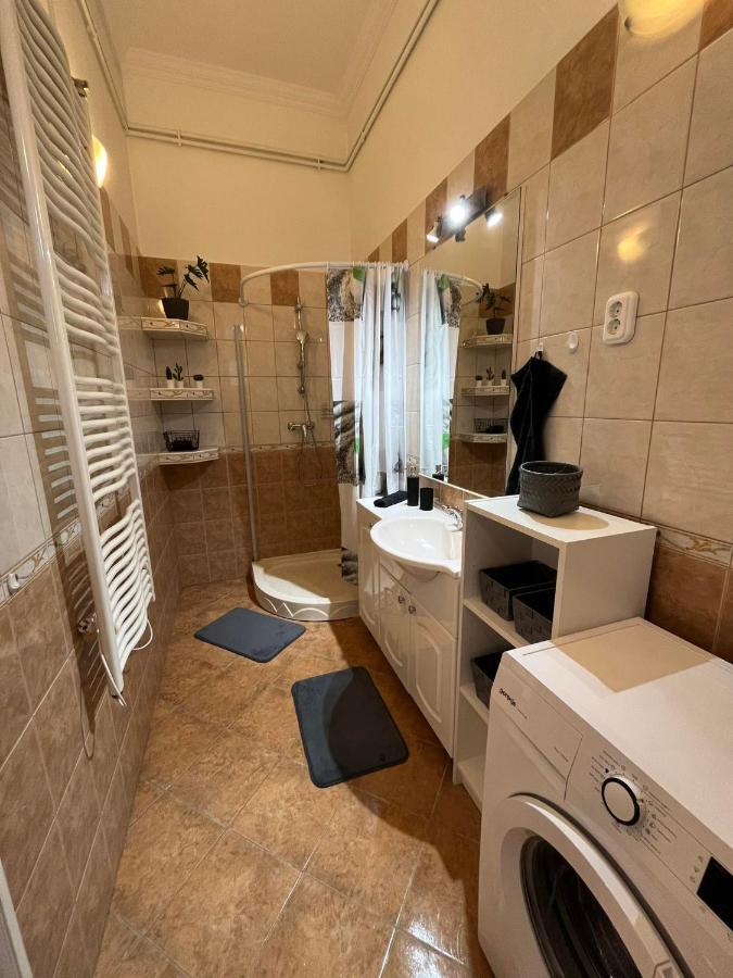 Szeged Apartman Luaran gambar