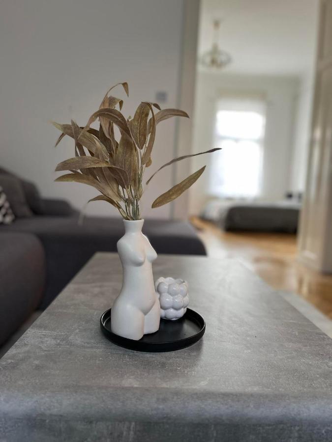 Szeged Apartman Luaran gambar