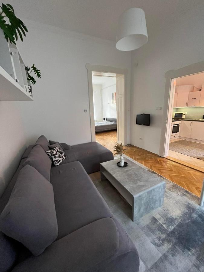 Szeged Apartman Luaran gambar